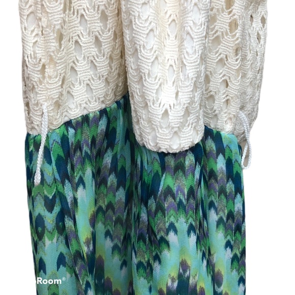 Lily Rose Maxi Dress Size Medium - Picture 7 of 8